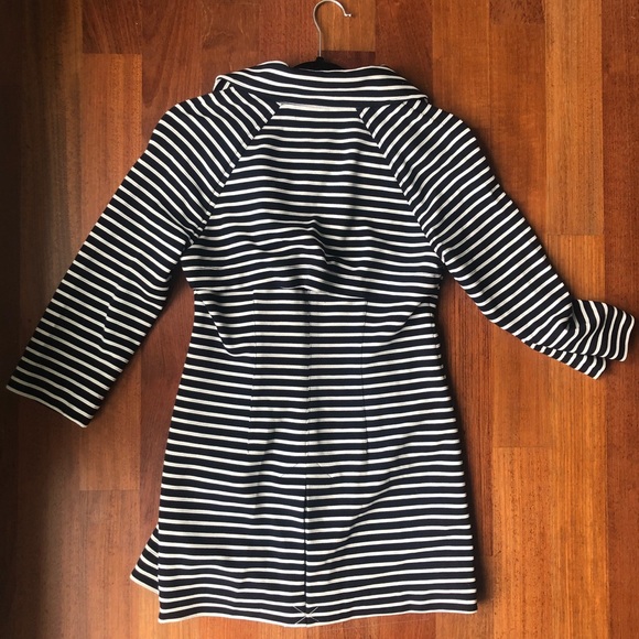 CABI Maritime Trench - Picture 6 of 6